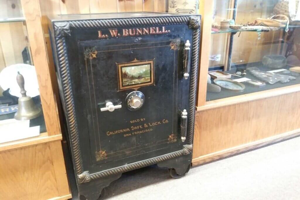 Bunnell Safe sitting in Chester Museum