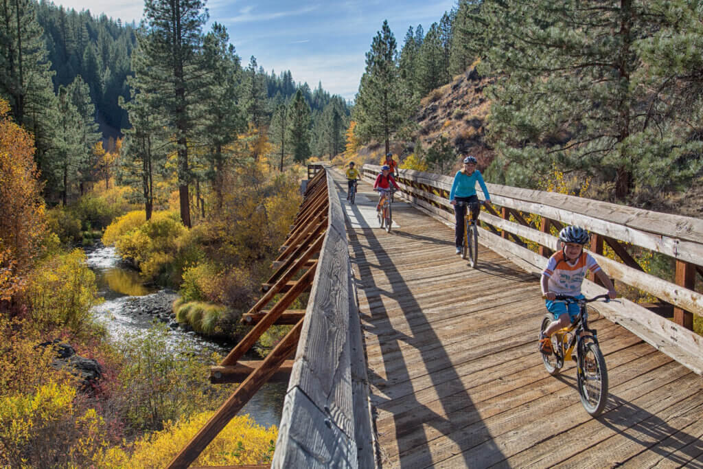 bikers for fall colors bizz johnson trail