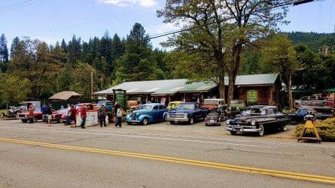 Car Show at Crescent Country